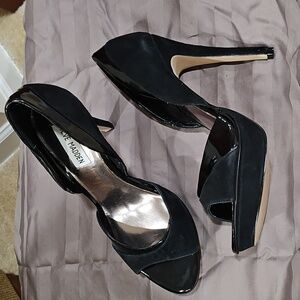 Steve Madden Elegant Black Peep Toe Heels